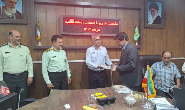 آیین تکریم و تجلیل از خبرنگاران توسط فرماندهی انتظامی شهرستان گنبدکاووس برگزار شد.